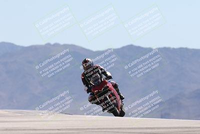 media/Oct-13-2025-Moto Forza (Mon) [[a66d839500]]/3-B Group/Session 4 (Turn 9)/